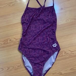 Arena one piece swimsuit